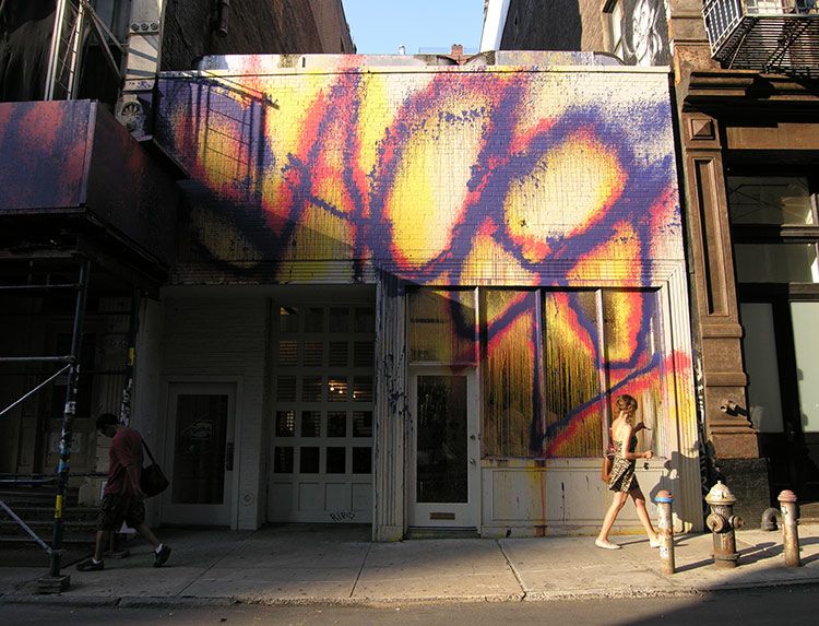 Jochen Brennecke Photography The memorial project Dash Snow 1981 - 2009. The facade of the Deitch gallery has been painted over with a giant fire extinguisher version of Dash