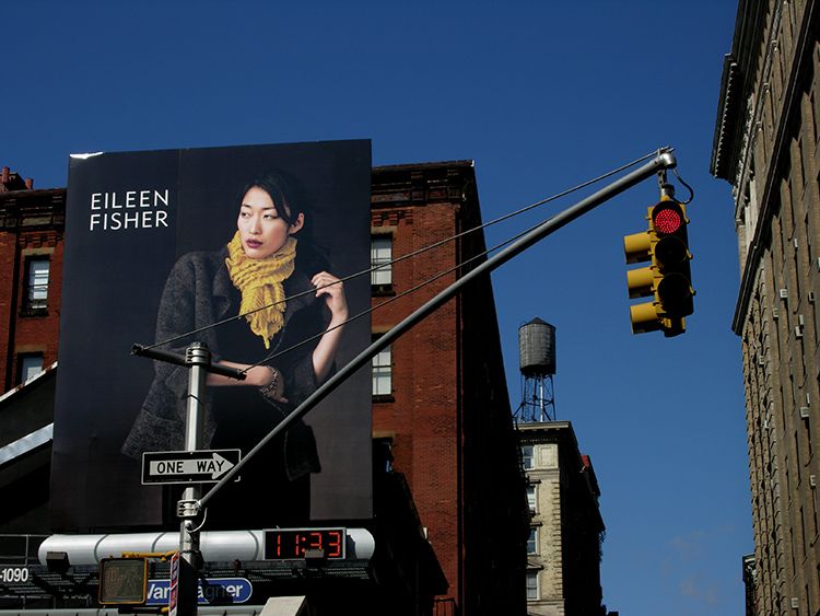 Jochen Brennecke Photography get the scarf New York