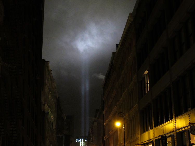 Jochen Brennecke Photography lights in remembrance New York