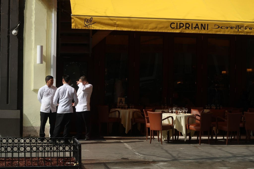 Jochen Brennecke Photography waiters waiting New York