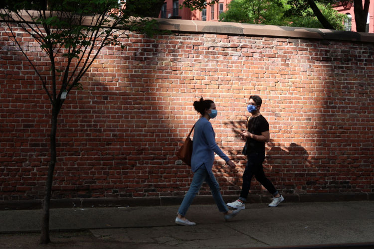 Jochen Brennecke Photography back forth New York