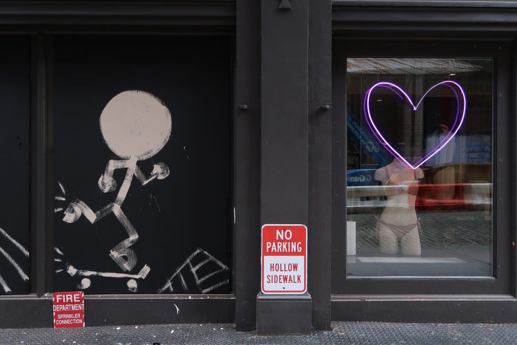 Jochen Brennecke Photography side walk New York