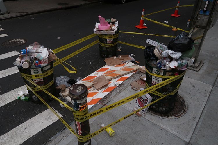 Jochen Brennecke Photography do not cross New York